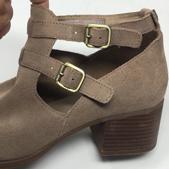 Koolaburra by UGG Sophy Suede Peep-Toe Booties. - Picture 13 of 16